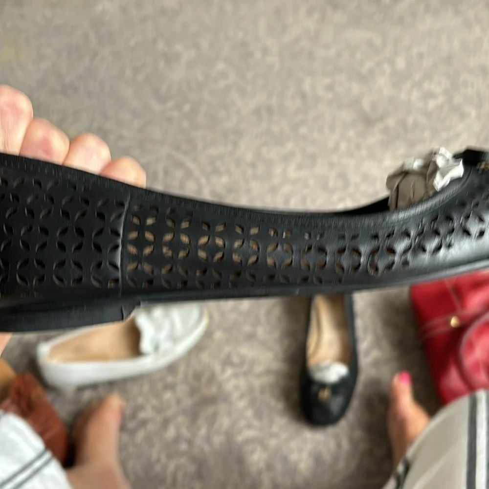 Michael Kors perforated black ballet that’s in size 8 - Picture 12 of 12
